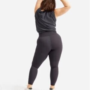 Everlane Renew Gray High Rise 7/8 Length Active Leggings Size Large